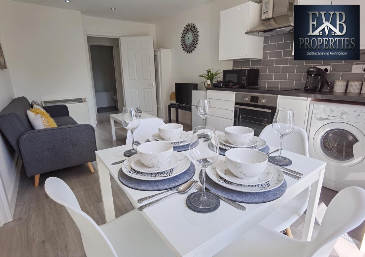 EVB Properties Short Lets Serviced Accommodation Southampton Apartment Holiday Betterthanhotel Contractors Self Catering Short Long Term Lets Airbnb (16)