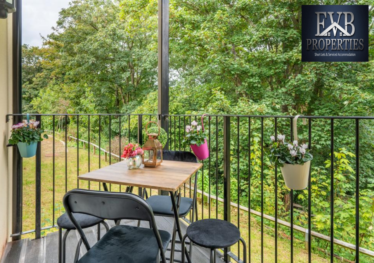 EVB Properties Short Lets Serviced Accommodation Southampton Apartment Holiday Betterthanhotel Contractors Self Catering Short Long Term Lets Airbnb (19)